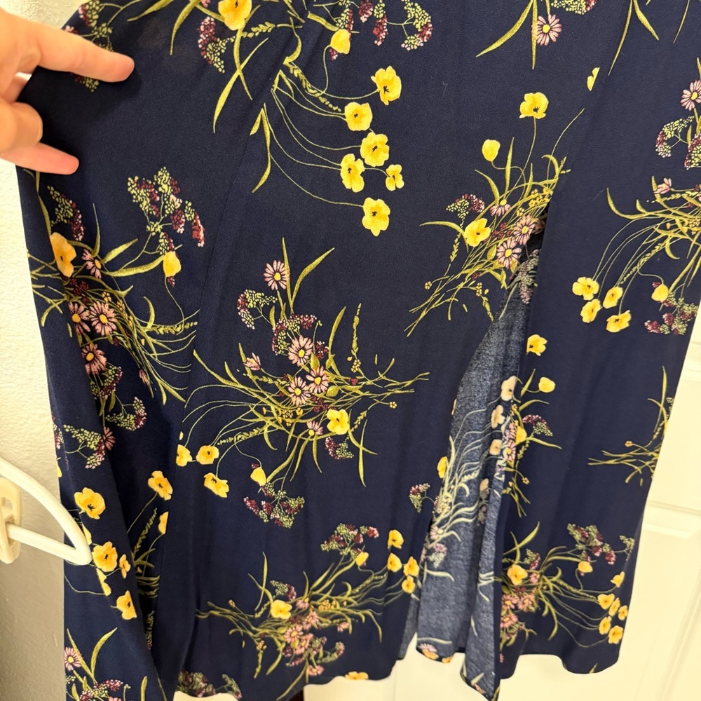 Reformation Wallflower Floral Print Crepe Midi Dress Size 6 - Picture 8 of 9